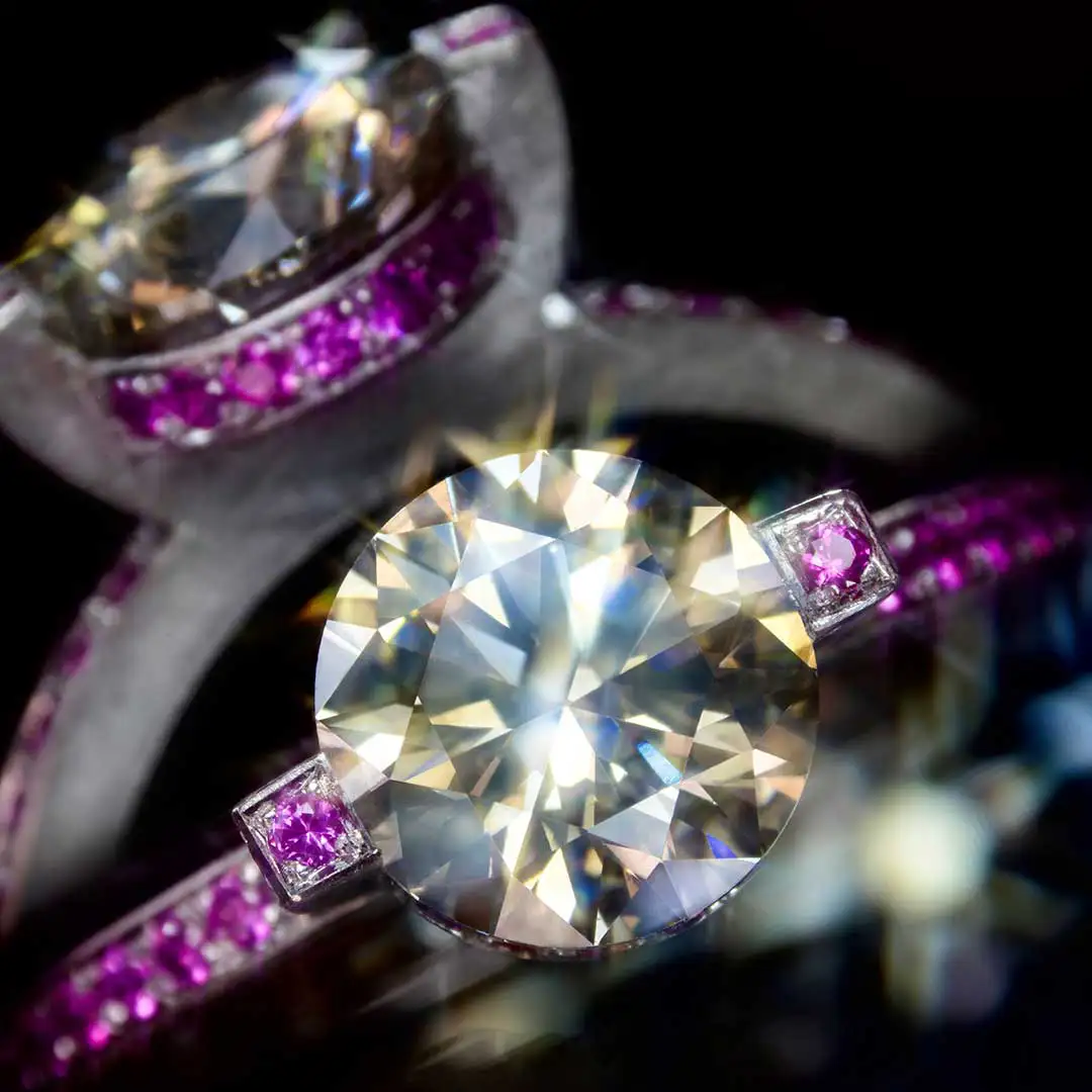Ringe von Marion Knorr mit Diamanten
